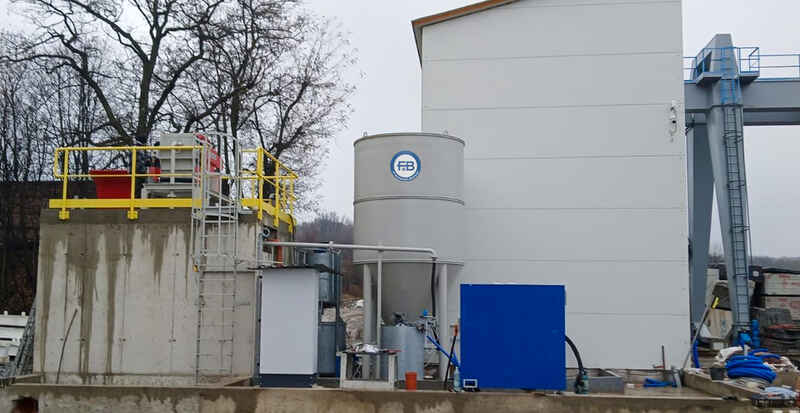 POLONIA , nuova installazione  di un Impianto COMPATTO completo di FILTROPRESSA nel settore PIETRA NATURALE  